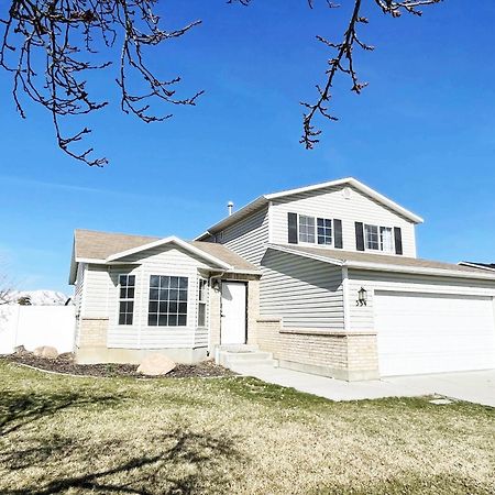 Private Room With Shared Spaces In Fully Equipped Lehi Home Εξωτερικό φωτογραφία